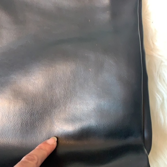 Nine West black leather medium size shoulder/sling bag - Picture 14 of 15